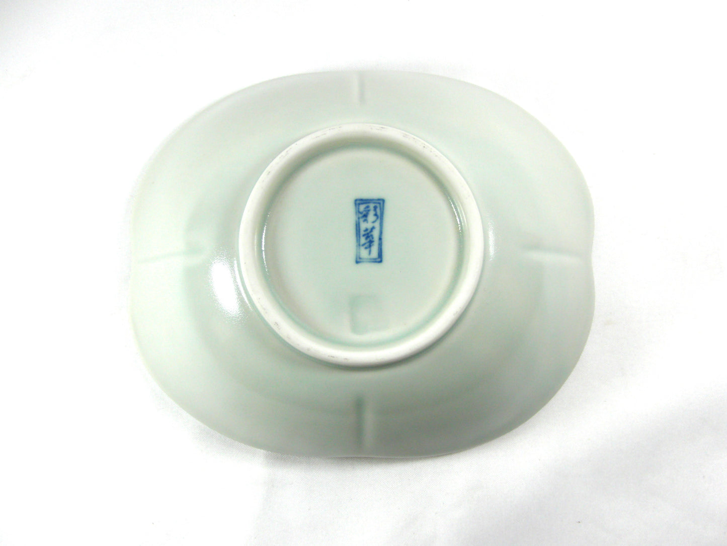 3102-0022 有田焼 華山窯 青磁マット四ツ葉